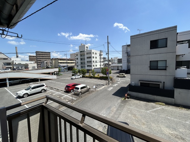 【岡山市北区岡町のアパートの眺望】