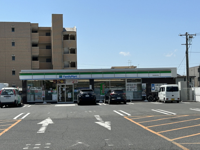 【岡山市北区岡町のアパートのコンビニ】