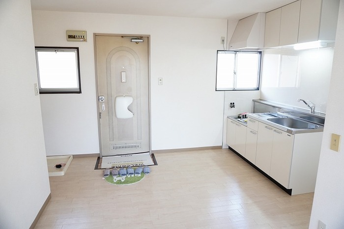 居室・リビング　こちらの居間で趣味の時間をお楽しみください