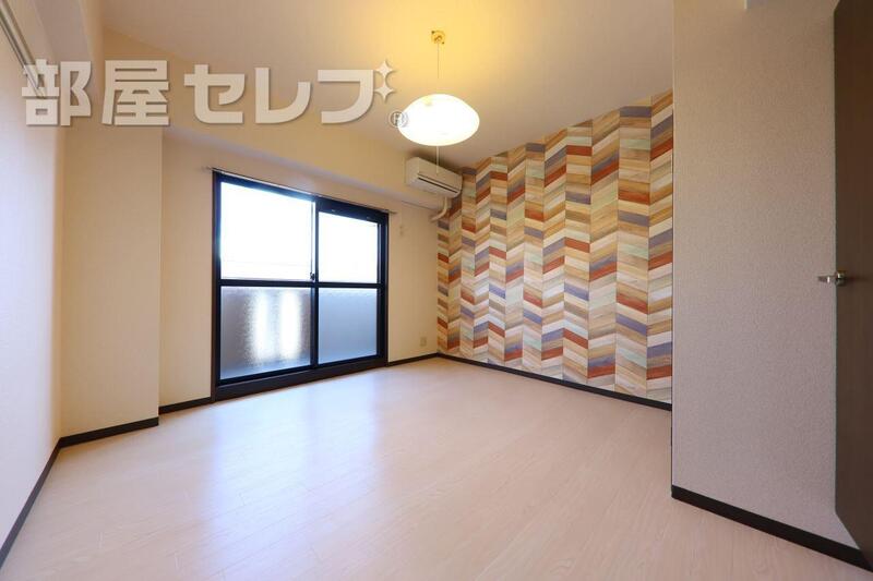 居室・リビング　家具の配置を考えやすい広さです。