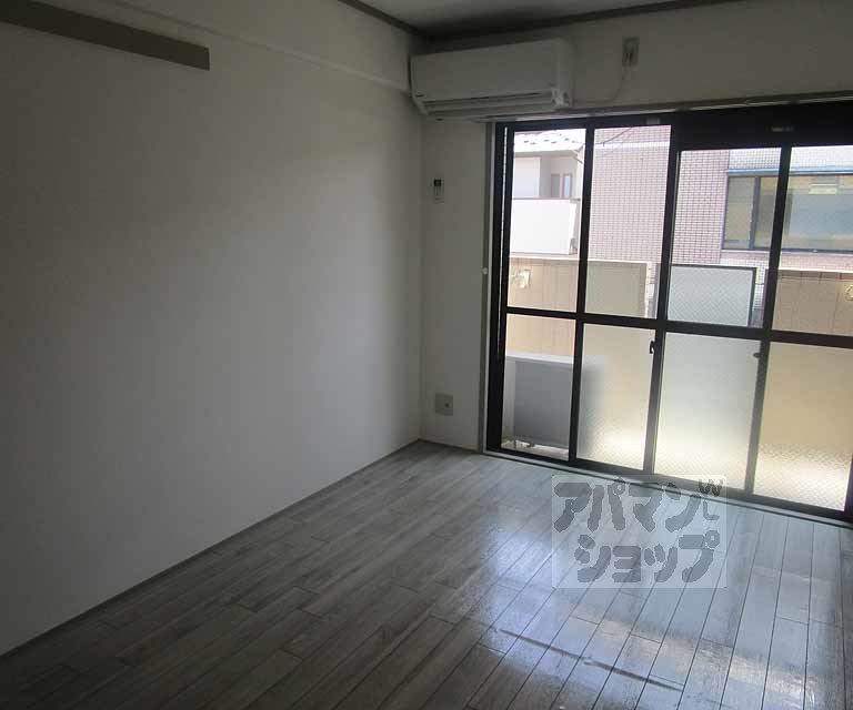 居室・リビング　２０２号室の写真です。