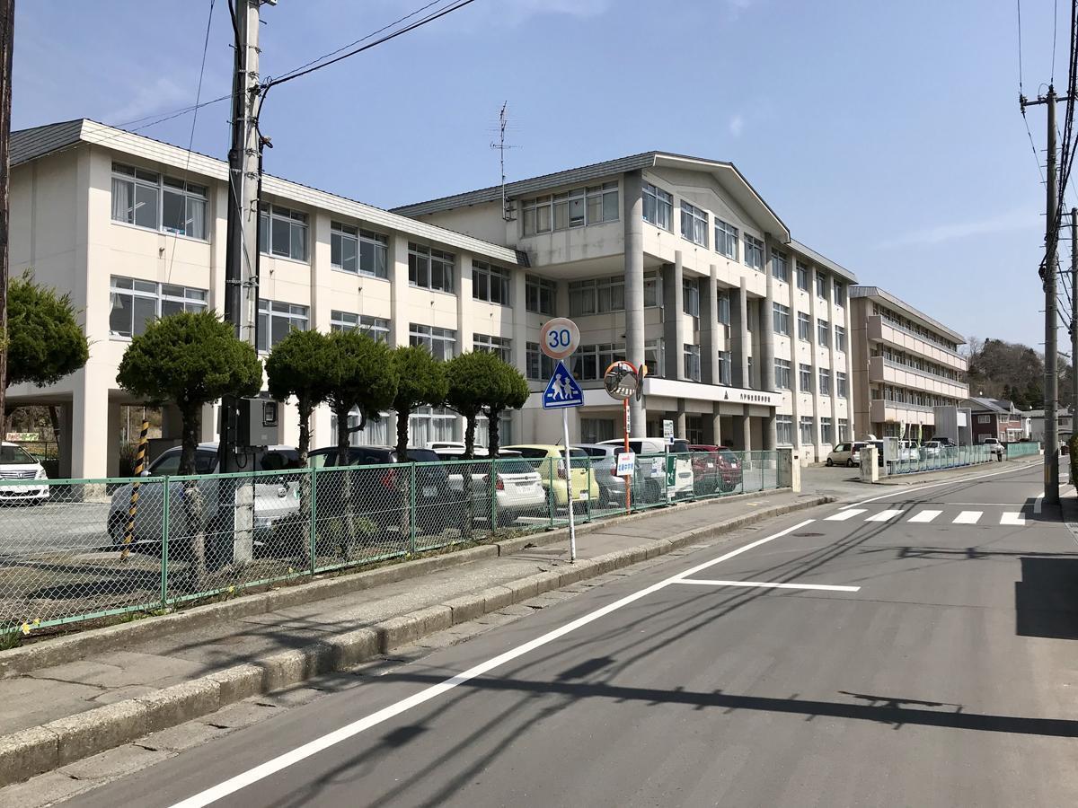 【ウィングコート下長の小学校】