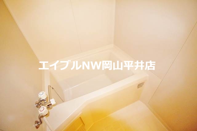 バス・シャワールーム　バスルーム