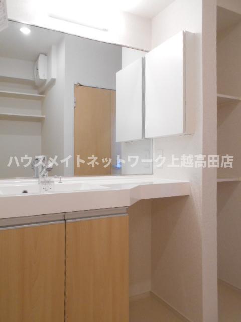 洗面設備　洗髪洗面化粧台