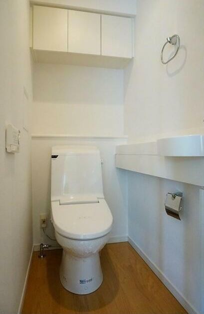 トイレ　※別部屋の参考写真です。