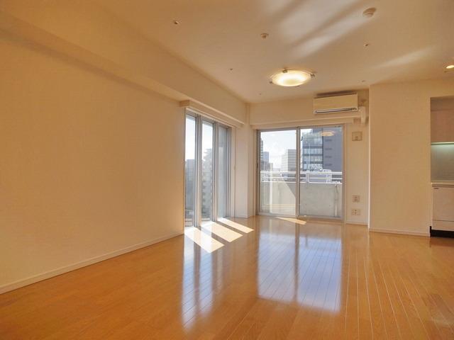 居室・リビング　※別部屋の参考写真です。