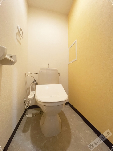 トイレ　温水洗浄便座付き♪♪