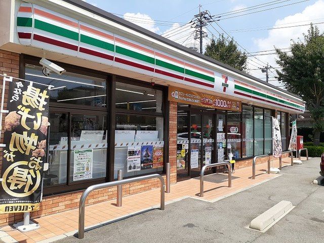 コンビニ　セブンイレブン月出２丁目店（コンビニ）まで150m