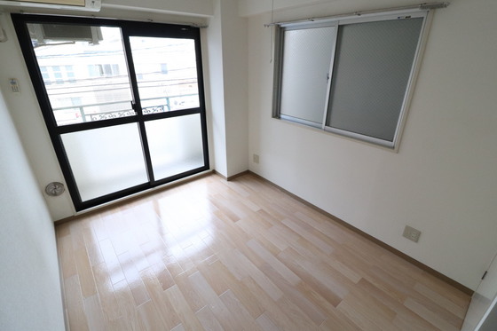 居室・リビング　※別号室