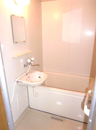 バス・シャワールーム　人気のバス・トイレ別です！