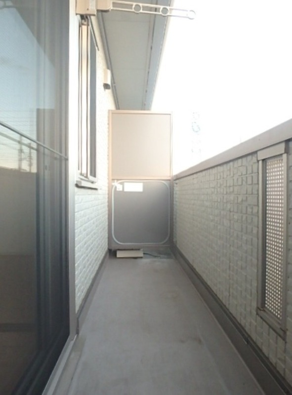 バルコニー　図面と現状に相違がある場合には現状を優先