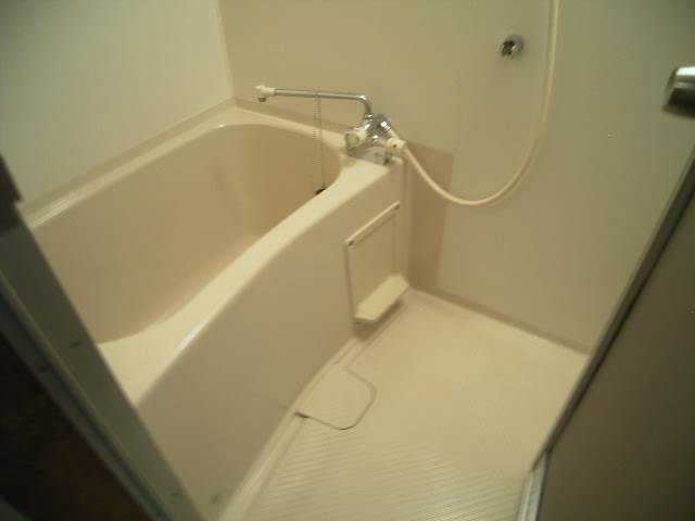 バス・シャワールーム　同間取り別室写真です現況を優先します。（201）