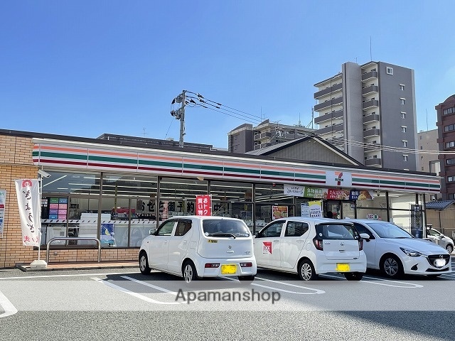 コンビニ　セブンイレブン細工町店（コンビニ）まで120m