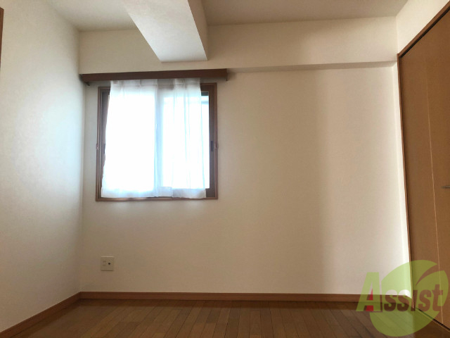 その他部屋・スペース　寝室がこちらです。とてもゆったりとしていますね。