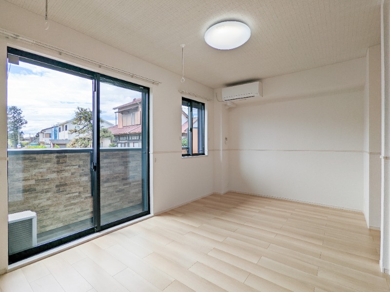 居室・リビング　図面と現状に相違がある場合には現状を優先