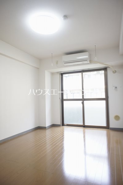 居室・リビング　洋室です。※参考画像