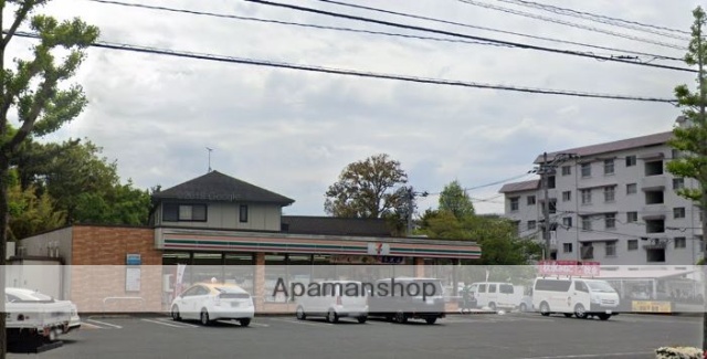 コンビニ　セブンイレブン（コンビニ）まで1573m