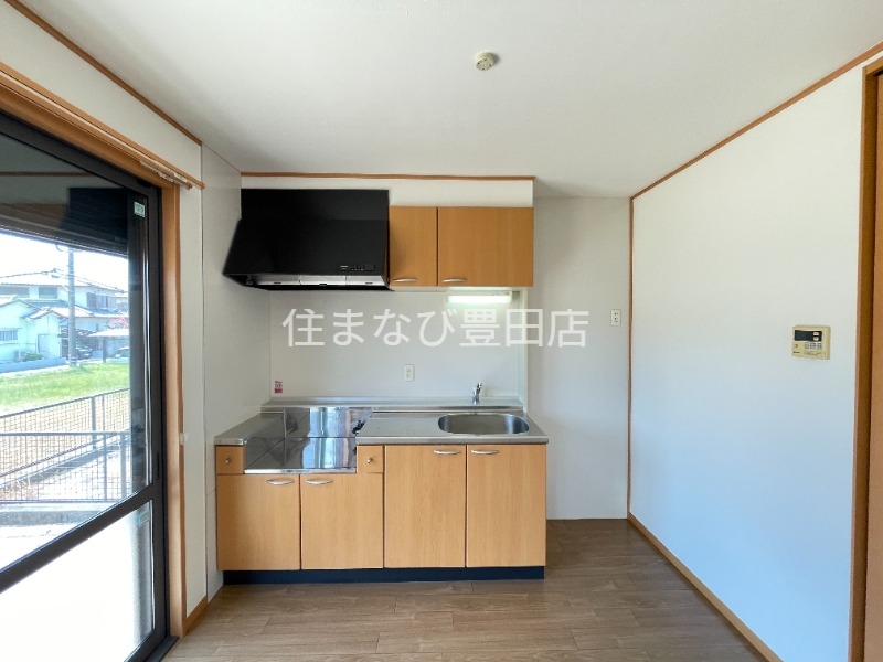 居室・リビング　同型別部屋写真