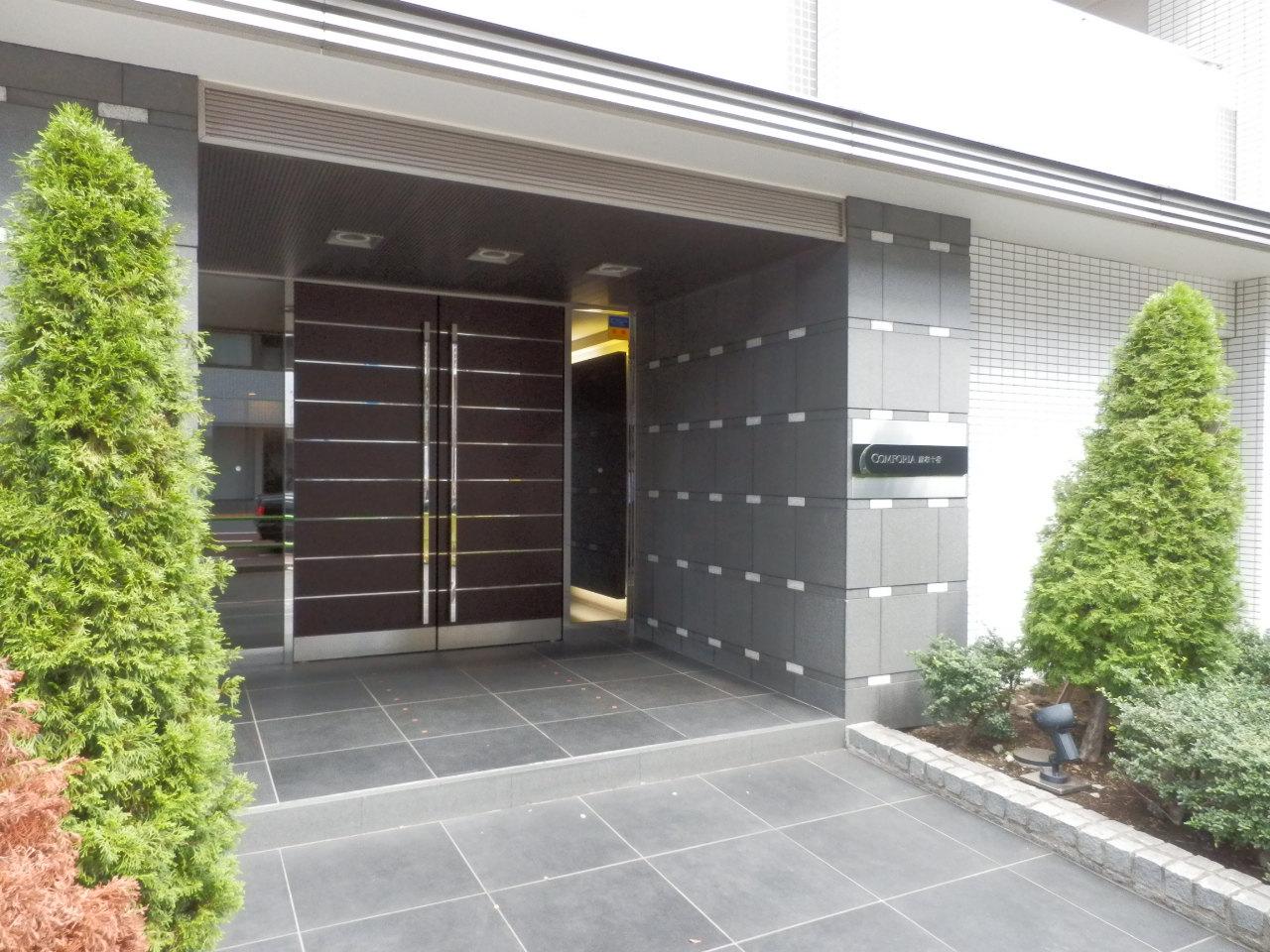 エントランス　エントランス