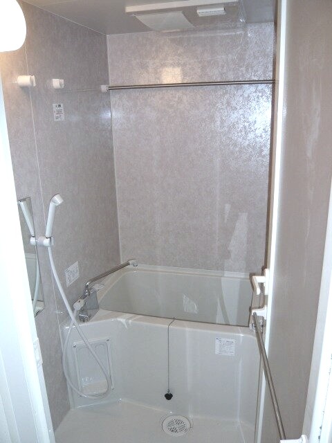 バス・シャワールーム　風呂