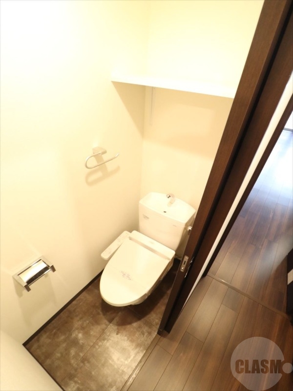 トイレ　温水洗浄便座