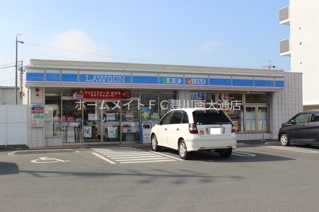 コンビニ　ローソン豊橋中央青果市場前店（コンビニ）まで832m