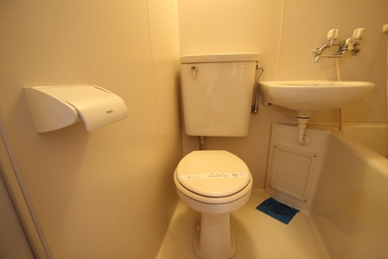 トイレ　※別部屋の写真です