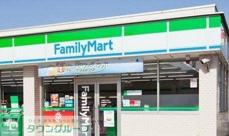 コンビニ　ファミリーマート昭和狭間町店（コンビニ）まで420m