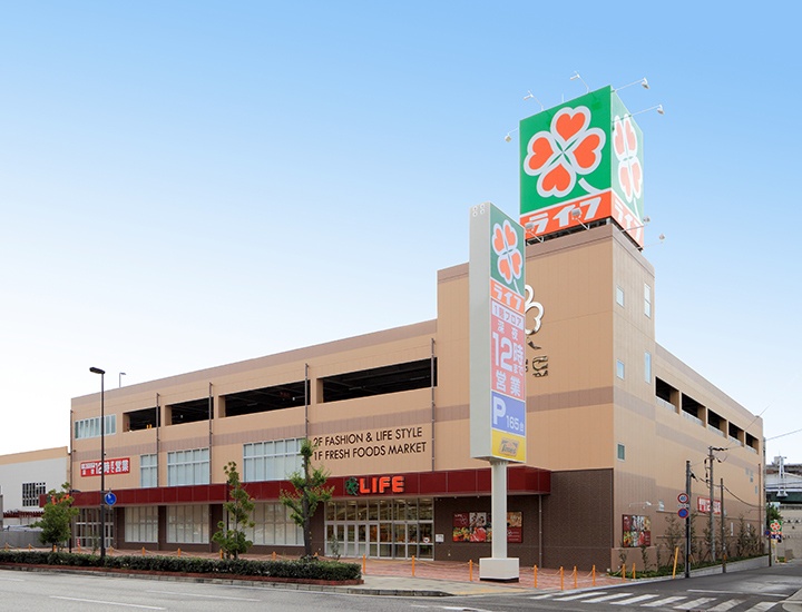 スーパー　ライフ神戸駅前店（スーパー）まで868m