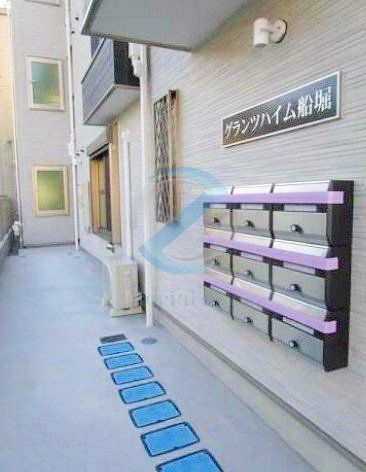 エントランス　エントランス