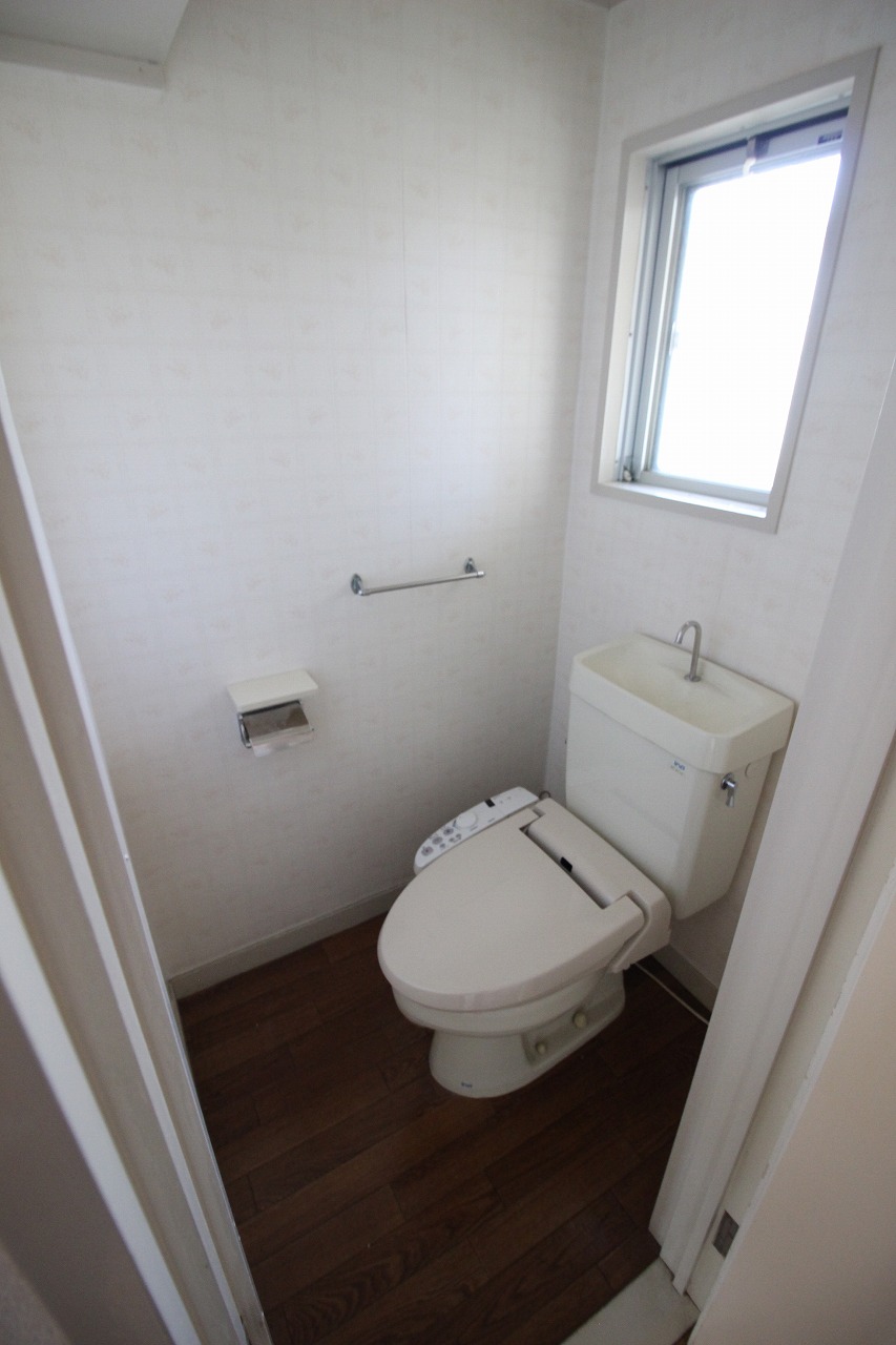 城南ロイヤルマンションのトイレ写真