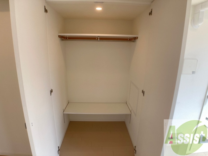 収納　クローゼット。荷物がたくさんあっても問題ないですね。