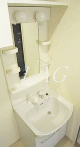 洗面設備　独立洗面台です。