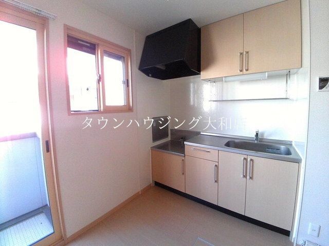 キッチン　★オンライン内見対応可能★来店不要★タウンハウジング大和店★