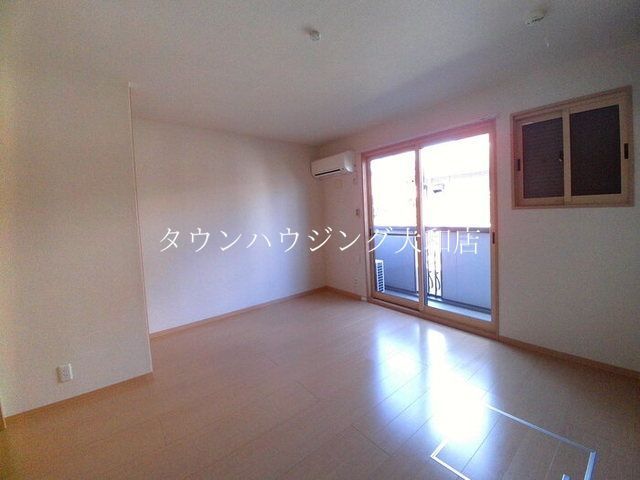 居室・リビング　★オンライン内見対応可能★来店不要★タウンハウジング大和店★