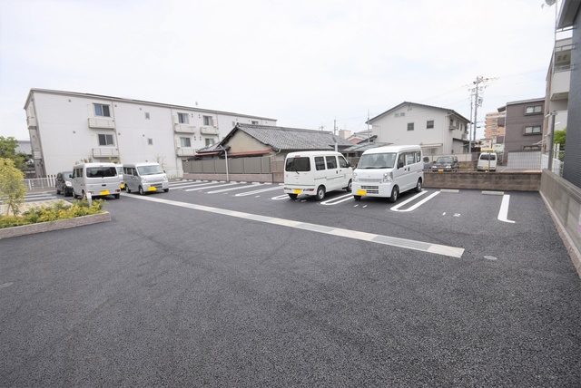 駐車場　駐車場