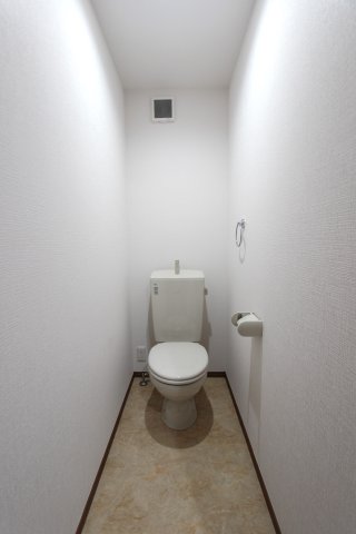 トイレ　参考写真です。現況優先。