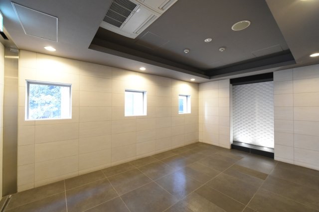 ロビー　落ち着いたロビーです