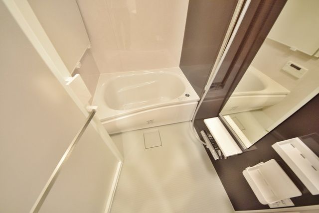 バス・シャワールーム　★清潔感のあるお風呂場です★