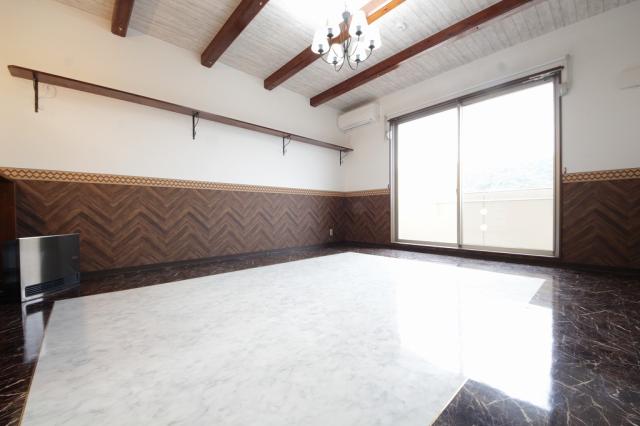 居室・リビング　※同タイプ部屋の写真です。