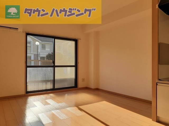 居室・リビング　現地待ち合わせ歓迎♪お問合せはタウンハウジング千葉店まで！