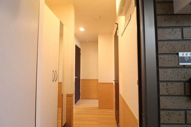 玄関　１０５　玄関