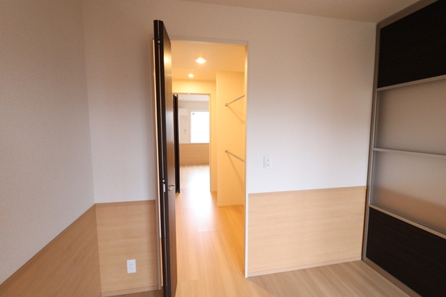 収納　１０５　ウォークインクローゼット