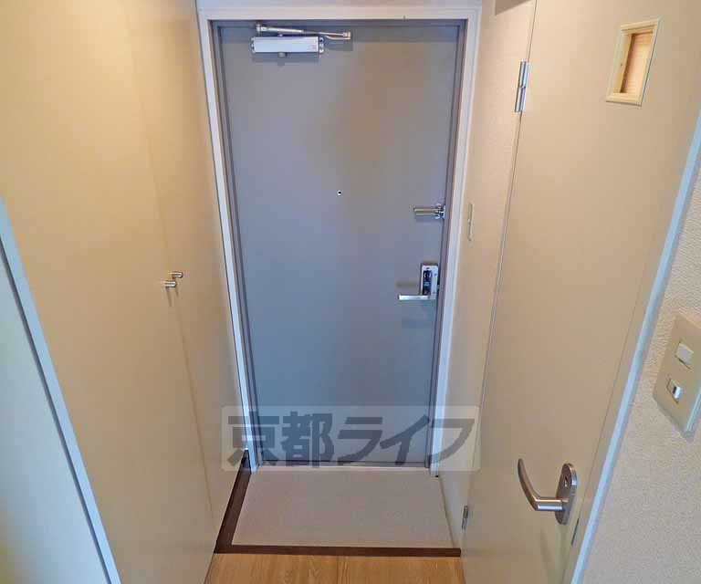 玄関　玄関です。