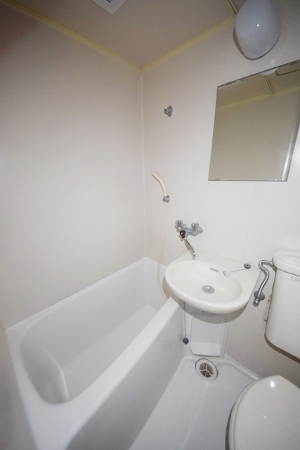 バス・シャワールーム　～いい湯だなぁ～