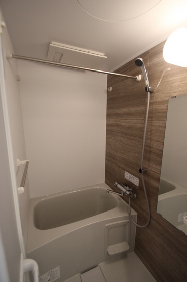 バス・シャワールーム　他号室のお写真です