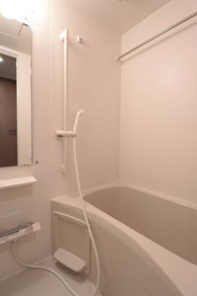 バス・シャワールーム　※別部屋の参考写真です。