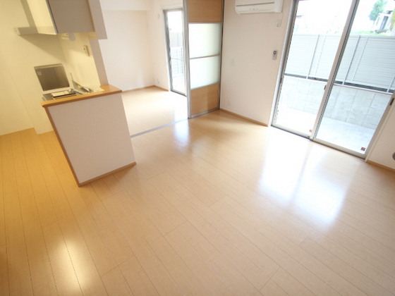 居室・リビング　※掲載写真は同マンション別部屋参考写真となります。