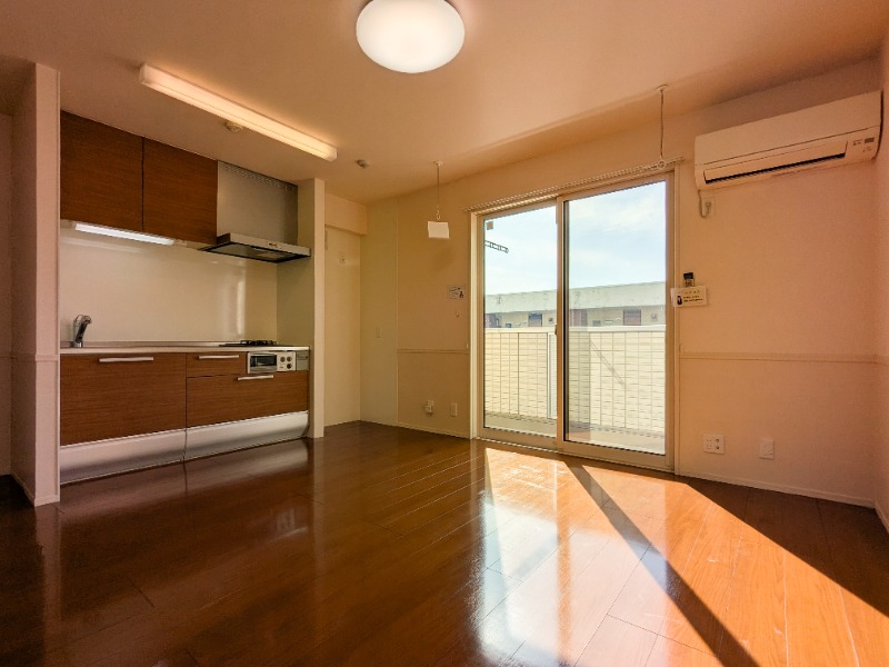 居室・リビング　図面と現状に相違がある場合には現状を優先