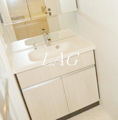 洗面設備　独立洗面台です。